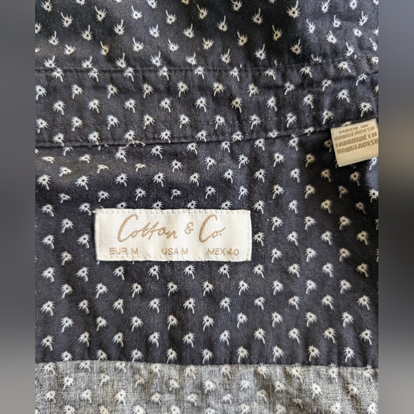 Cotton and Co. Men's Medium casual button down - Picture 2 of 2